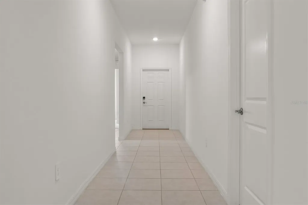 1856 Red Loop Lakeland FL 33801