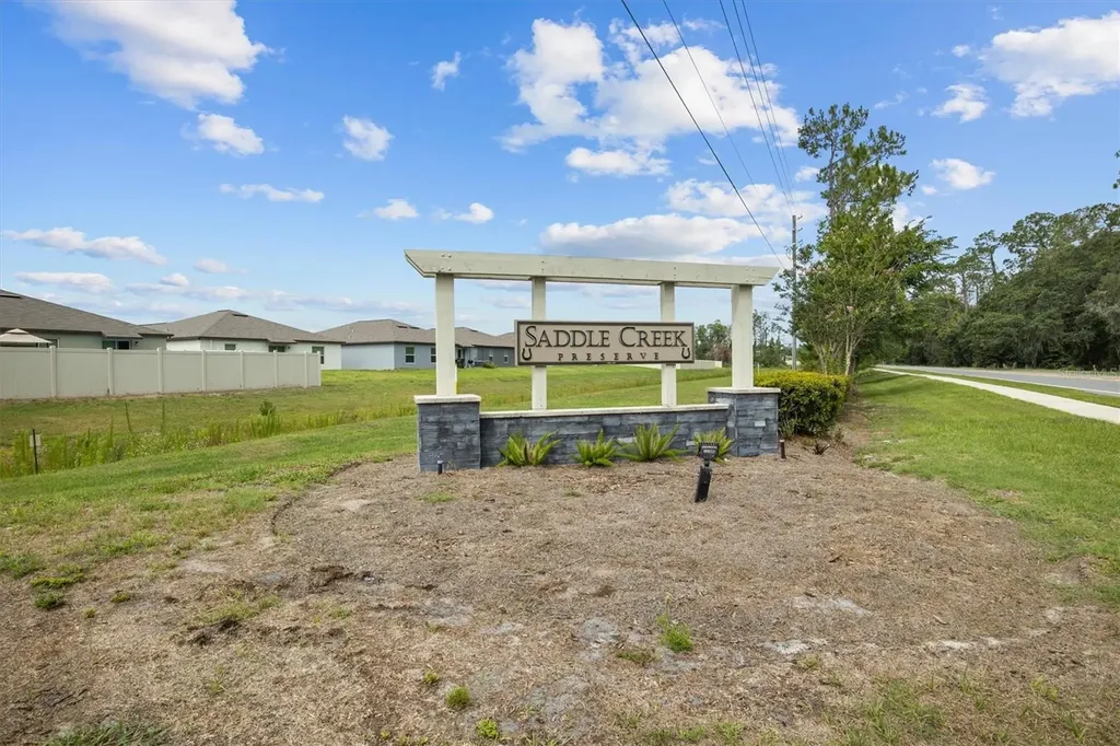 1856 Red Loop Lakeland FL 33801