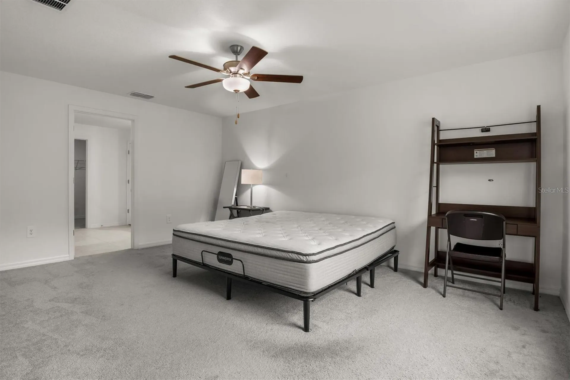 1856 Red Loop Lakeland FL 33801