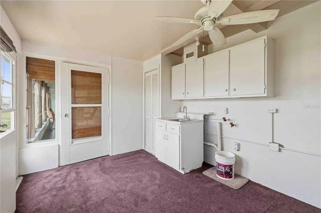 4001 Chinaberry Road Bradenton FL 34208