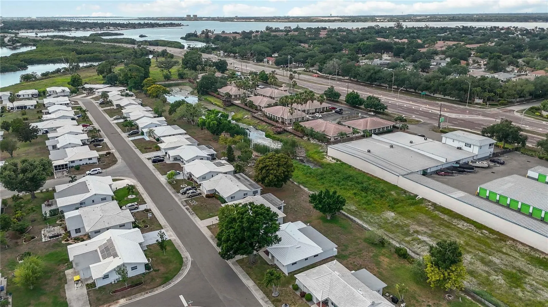 4001 Chinaberry Road Bradenton FL 34208
