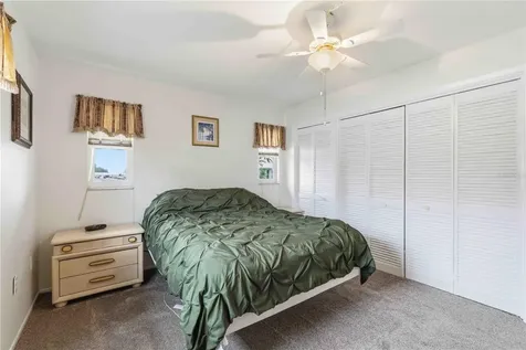 4001 Chinaberry Road Bradenton FL 34208