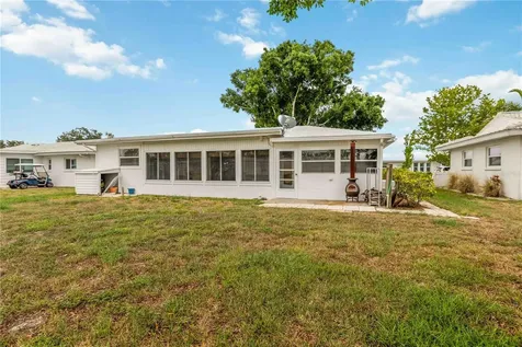 4001 Chinaberry Road Bradenton FL 34208