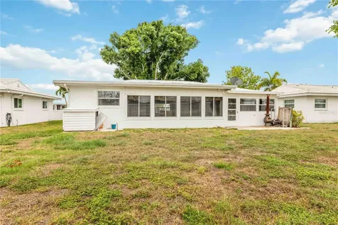 4001 Chinaberry Road Bradenton FL 34208