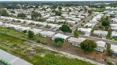 4001 Chinaberry Road Bradenton FL 34208