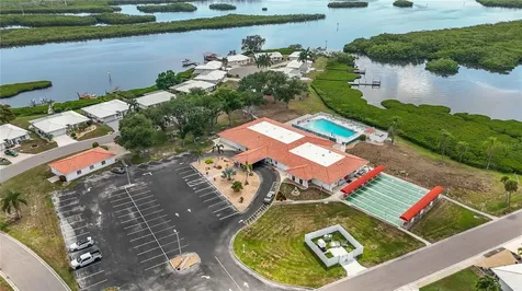 4001 Chinaberry Road Bradenton FL 34208