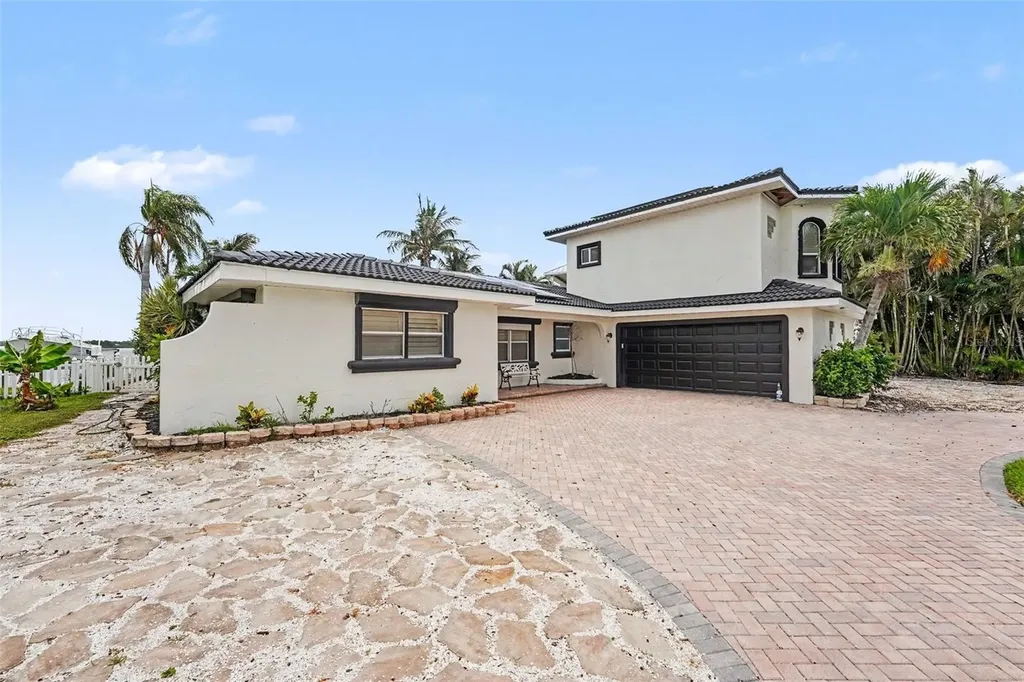 17323 Kennedy Drive North Redington Beach FL 33708