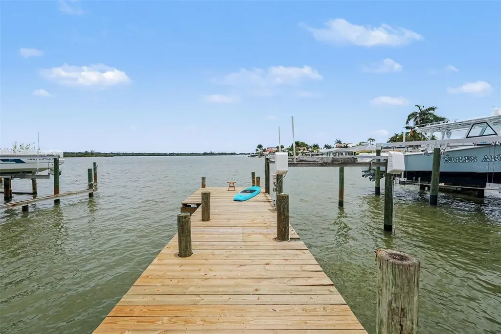 17323 Kennedy Drive North Redington Beach FL 33708