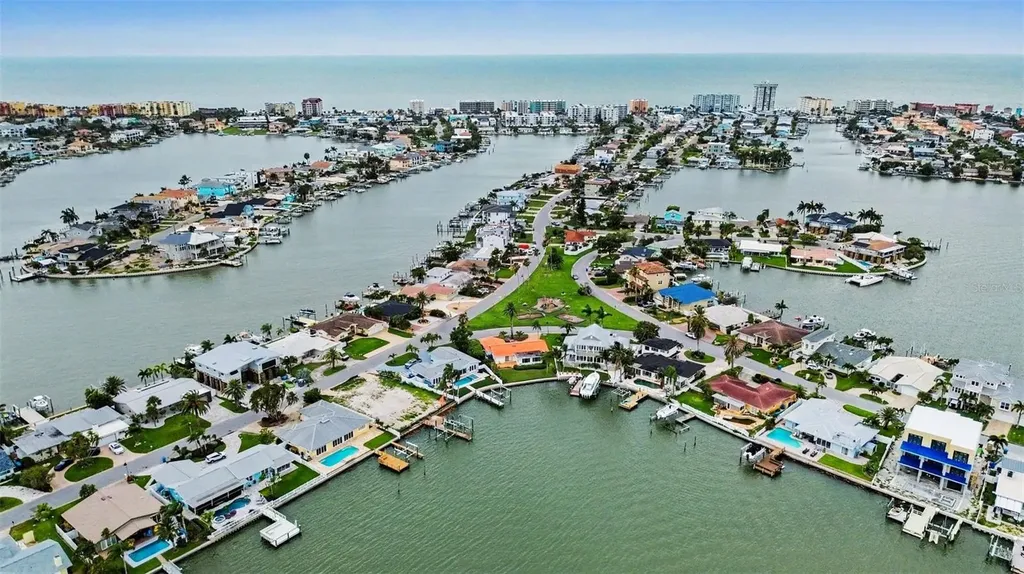 17323 Kennedy Drive North Redington Beach FL 33708