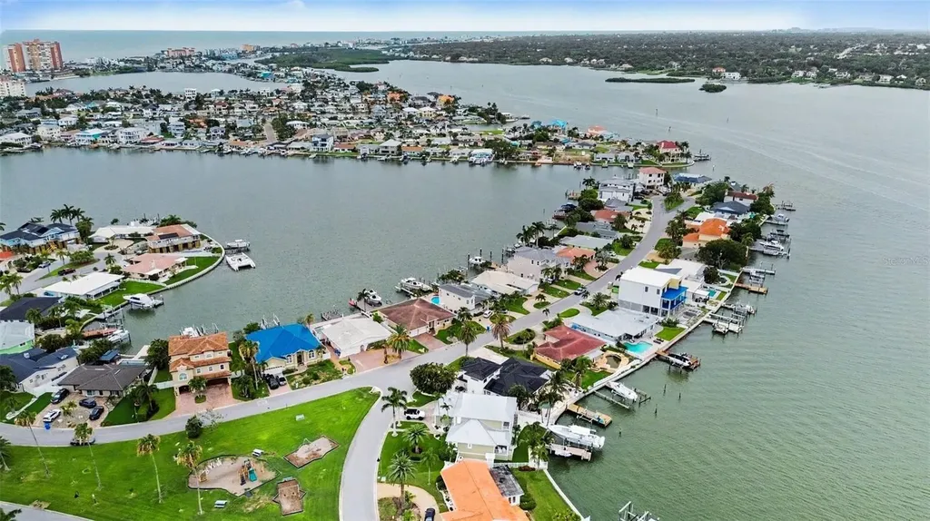17323 Kennedy Drive North Redington Beach FL 33708