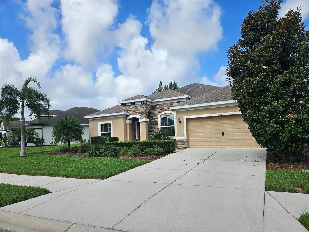 924 Buttercup Glen Bradenton FL 34212