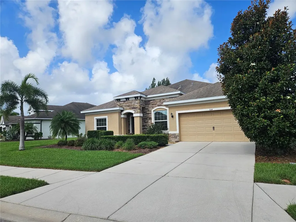 924 Buttercup Glen Bradenton FL 34212