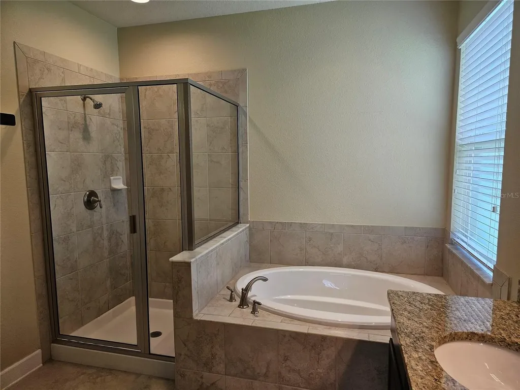 924 Buttercup Glen Bradenton FL 34212
