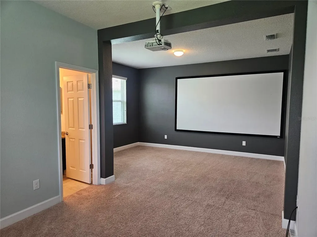 924 Buttercup Glen Bradenton FL 34212