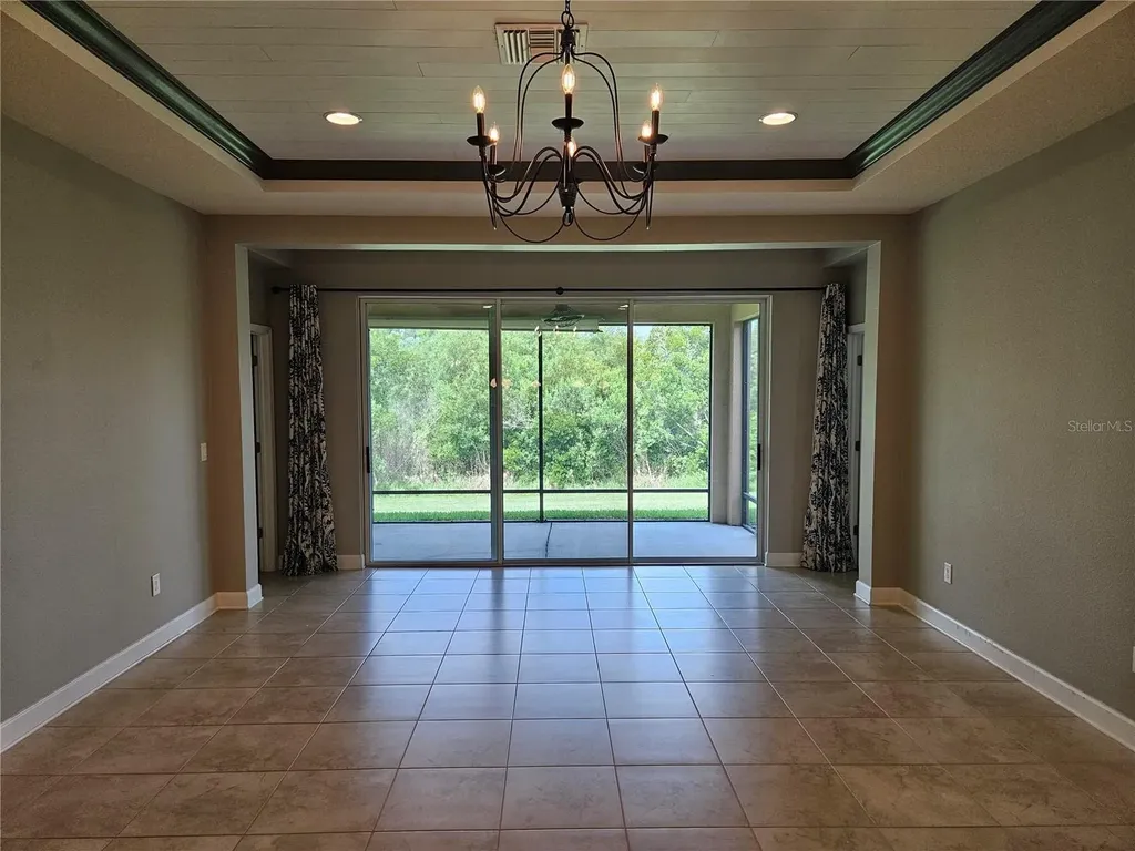 924 Buttercup Glen Bradenton FL 34212