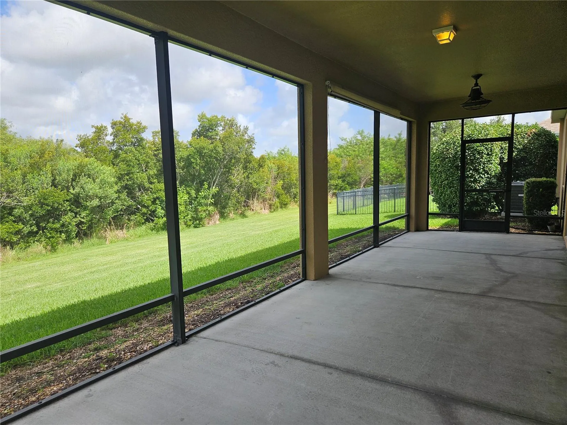 924 Buttercup Glen Bradenton FL 34212