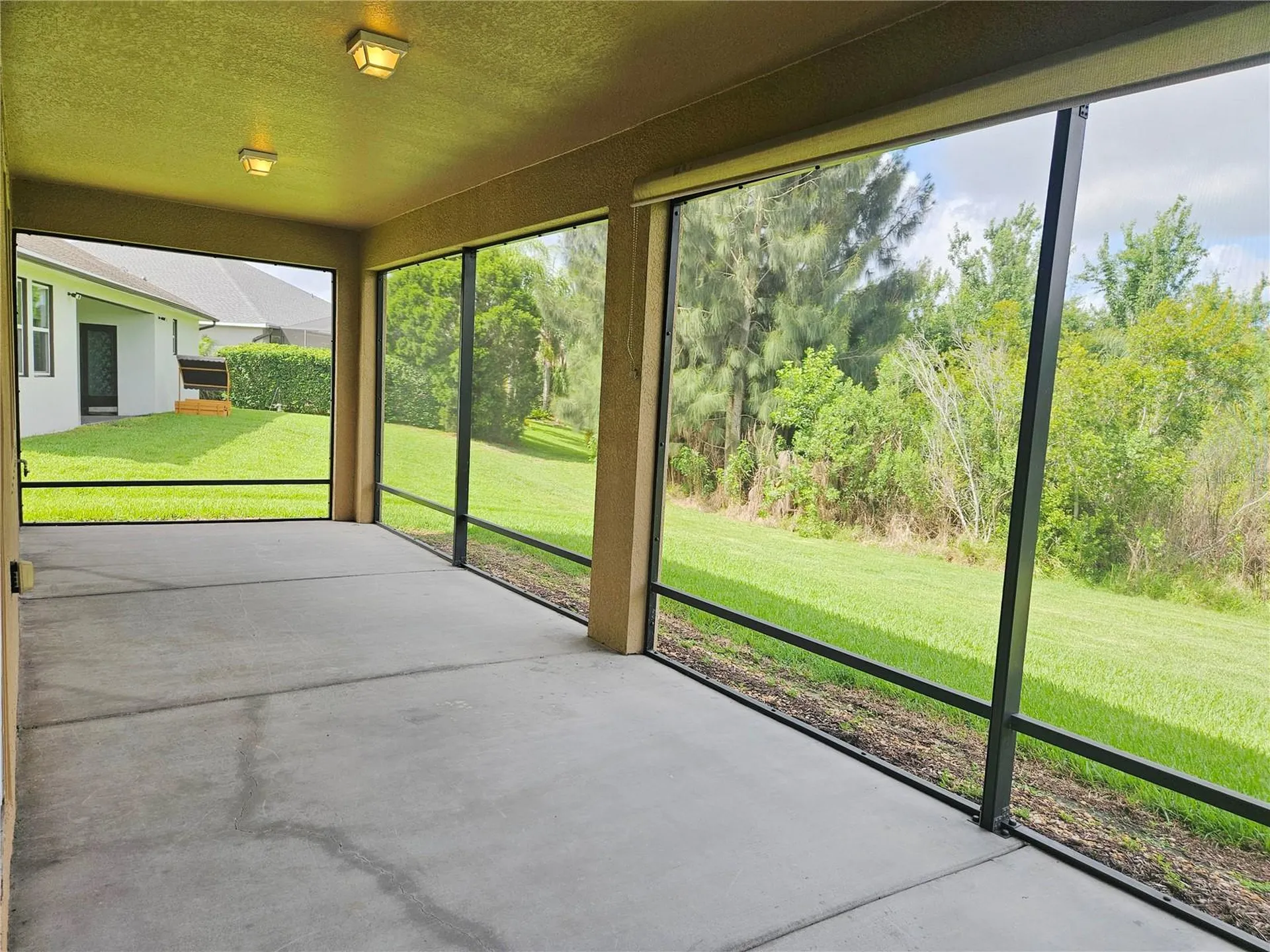 924 Buttercup Glen Bradenton FL 34212