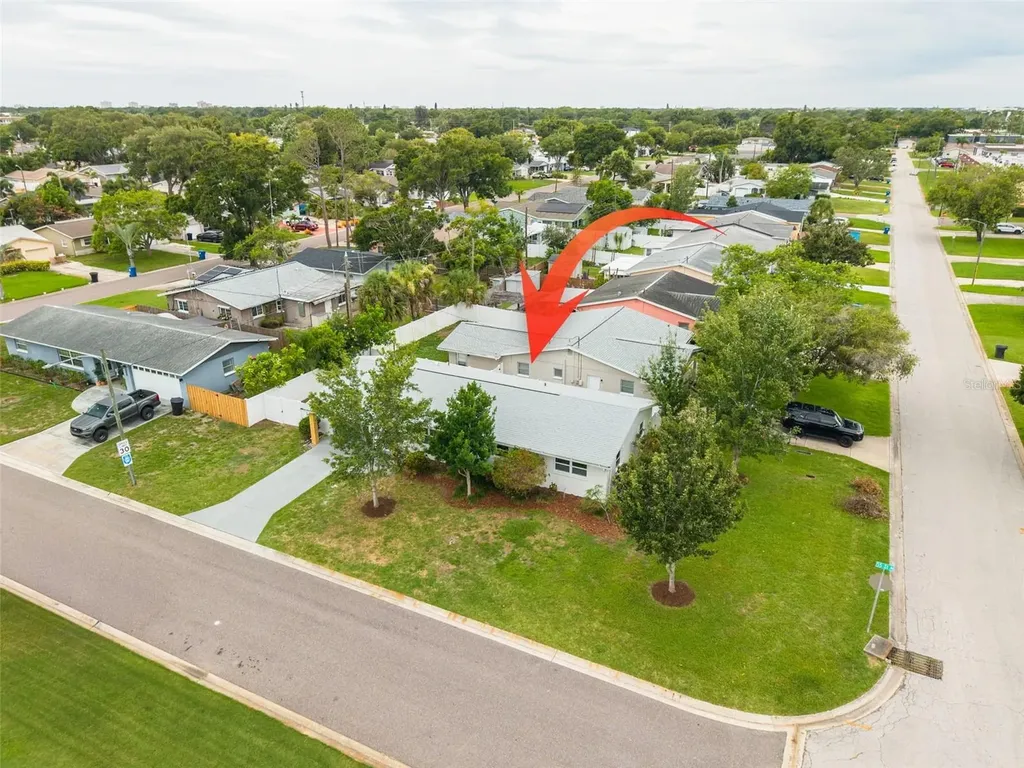 2070 55th Street N St Petersburg FL 33710