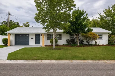 2070 55th Street N St Petersburg FL 33710