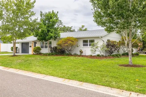2070 55th Street N St Petersburg FL 33710