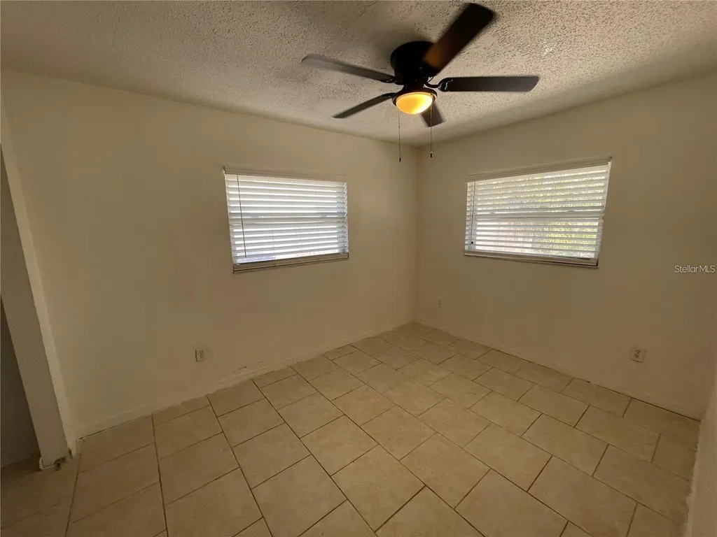 199 Fulton Street NE Largo FL 33771