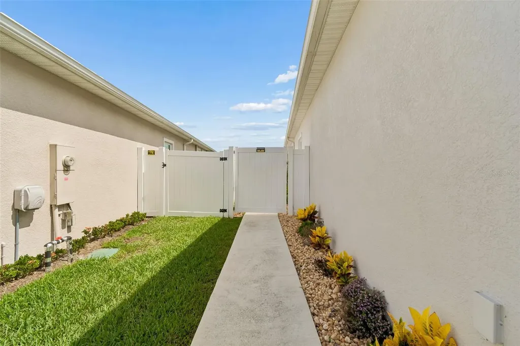 31407 Westbury Estates Avenue Wesley Chapel FL 33545