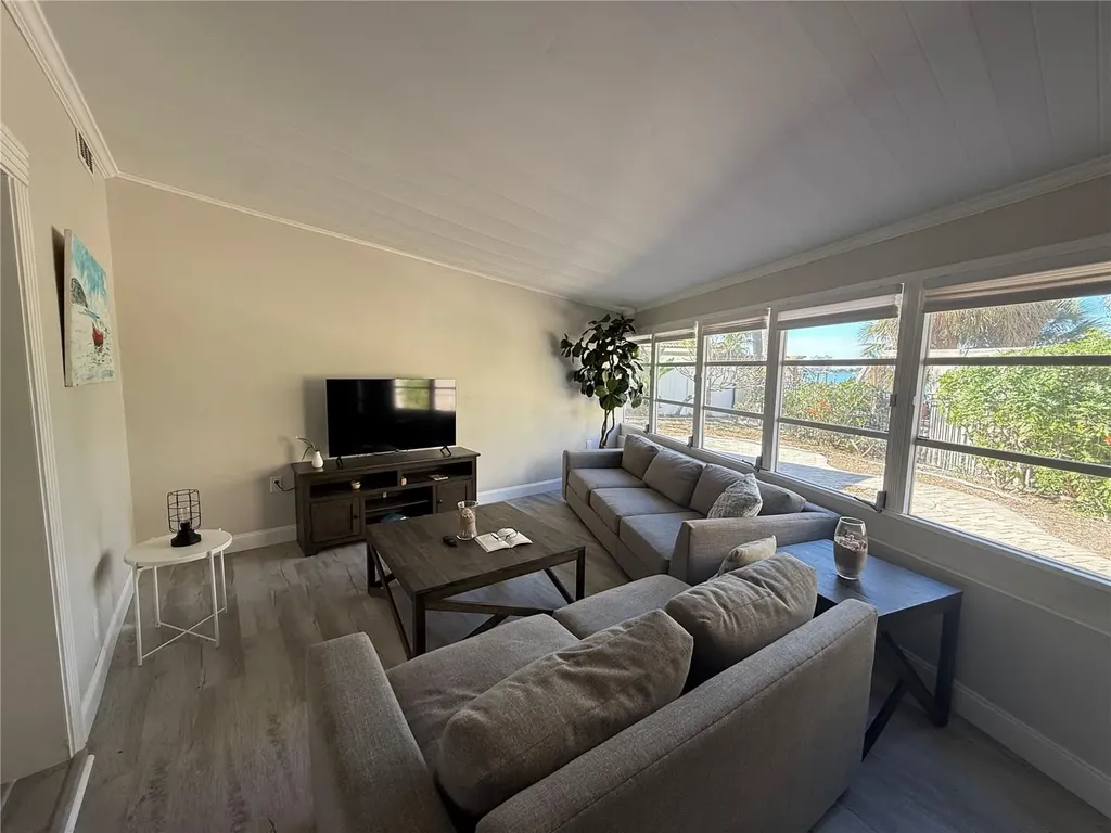 6407 1st Palm Point St Pete Beach FL 33706