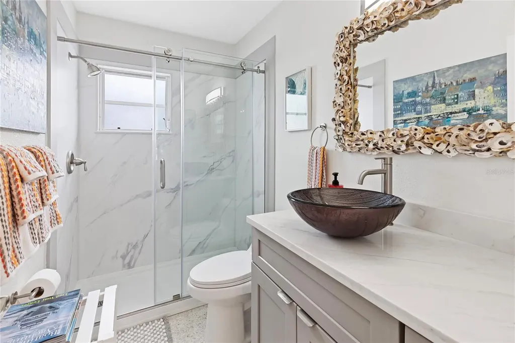 250 Rosery Road NW Largo FL 33770