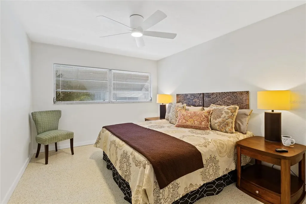 250 Rosery Road NW Largo FL 33770