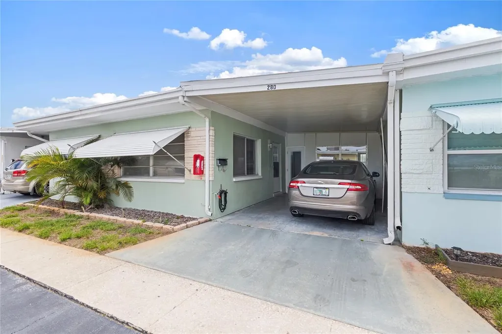 250 Rosery Road NW Largo FL 33770