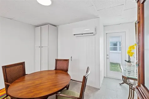 250 Rosery Road NW Largo FL 33770