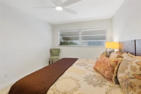 250 Rosery Road NW Largo FL 33770