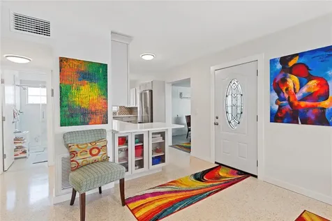 250 Rosery Road NW Largo FL 33770