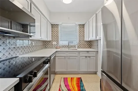 250 Rosery Road NW Largo FL 33770