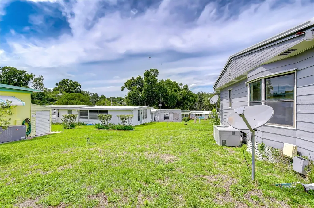 6055 Crestview Lane Zephyrhills FL 33542