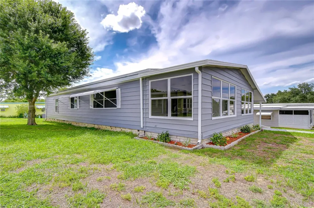 6055 Crestview Lane Zephyrhills FL 33542