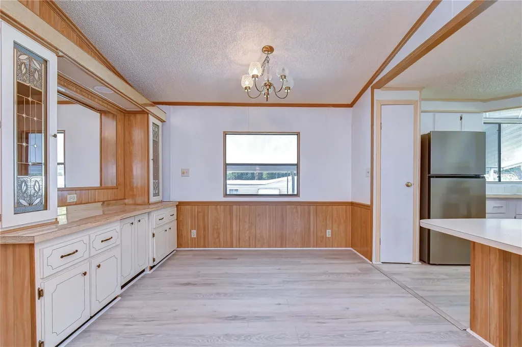6055 Crestview Lane Zephyrhills FL 33542