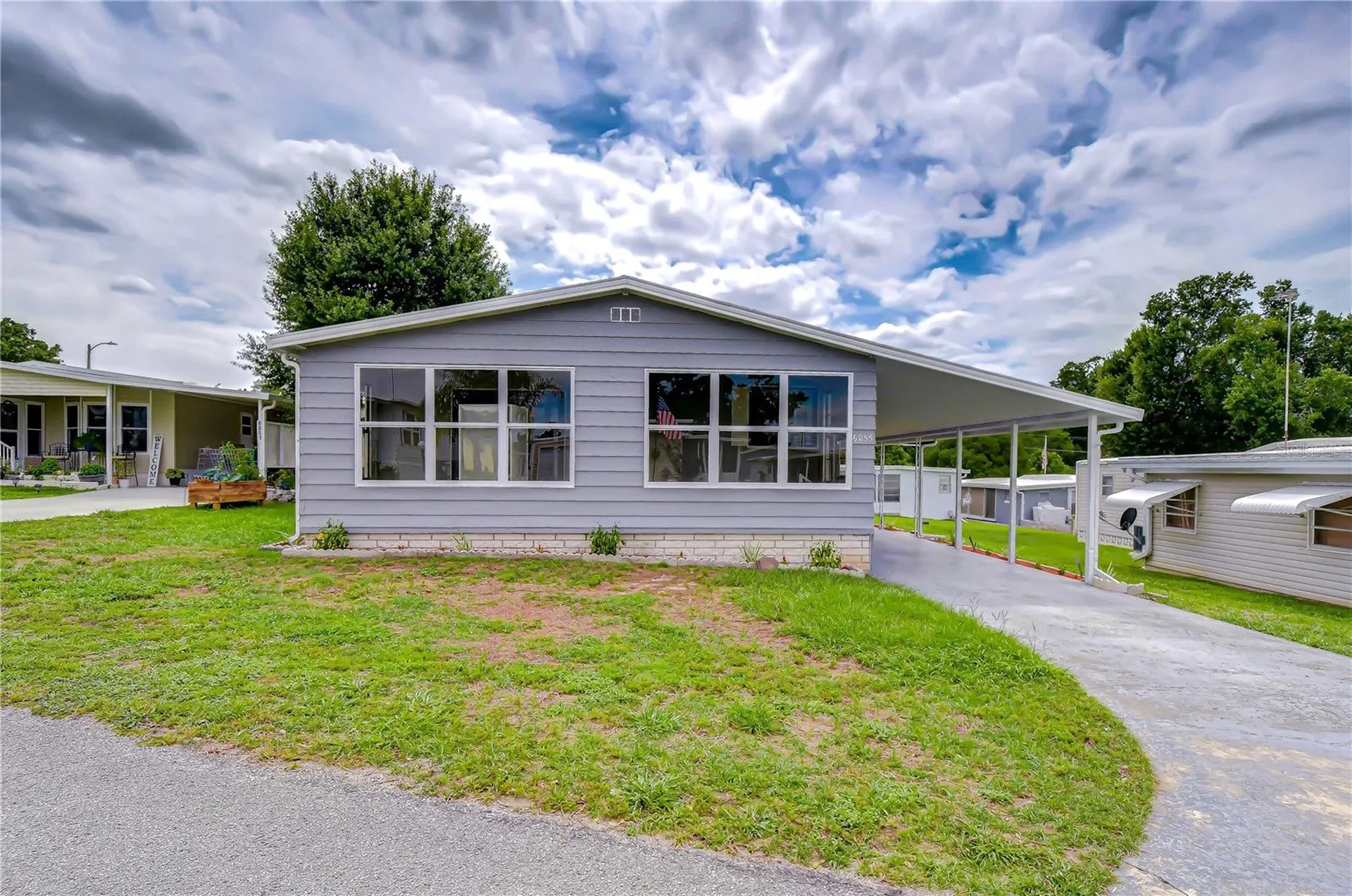 6055 Crestview Lane Zephyrhills FL 33542