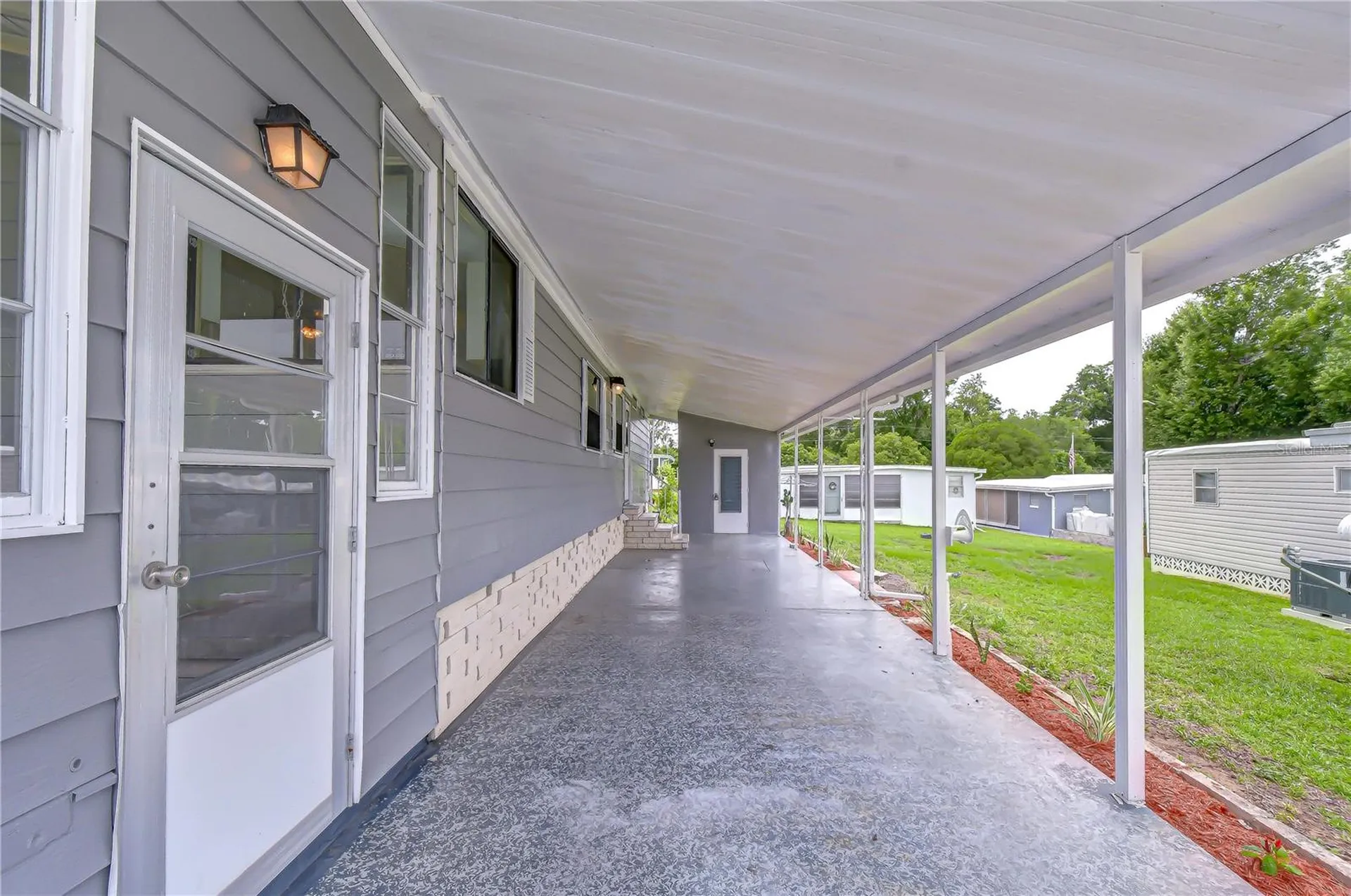 6055 Crestview Lane Zephyrhills FL 33542