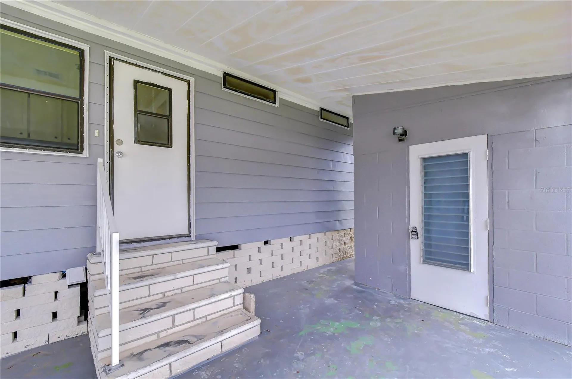 6055 Crestview Lane Zephyrhills FL 33542