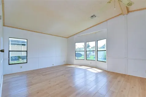 6055 Crestview Lane Zephyrhills FL 33542