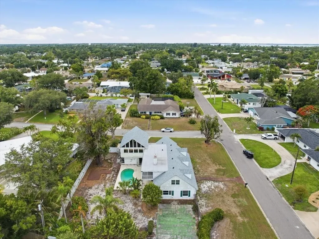 1907 78th Street NW Bradenton FL 34209