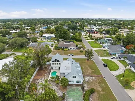 1907 78th Street NW Bradenton FL 34209