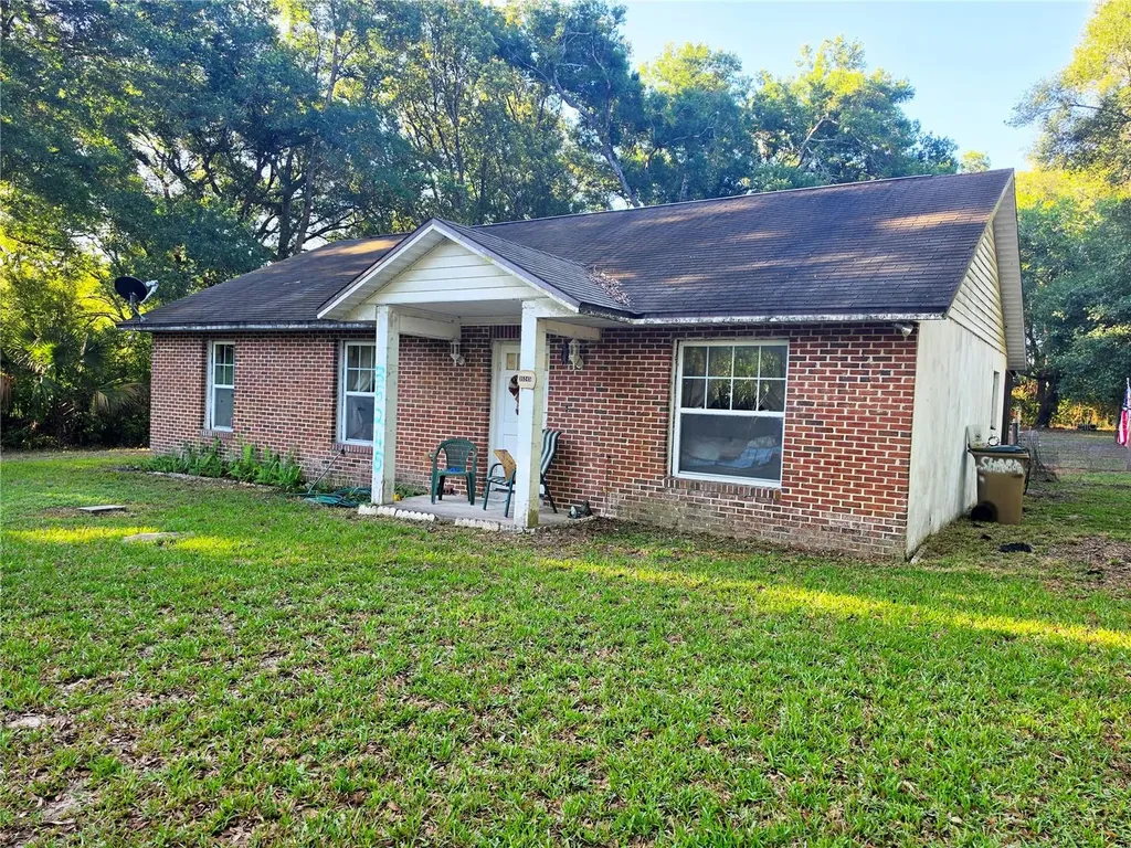 35245 William Lane Eustis FL 32736