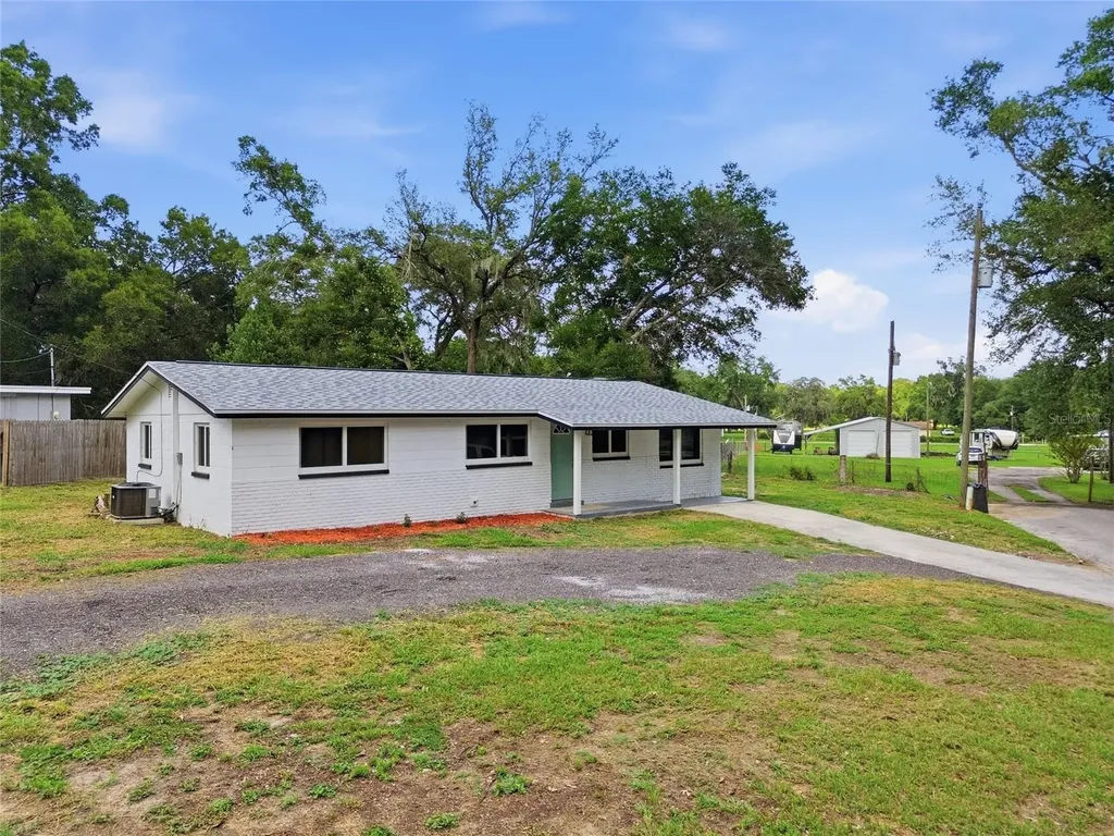 20514 Mickens Drive Dade City FL 33523