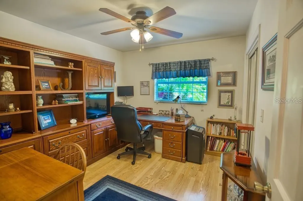 12802 N 53rd Street Temple Terrace FL 33617