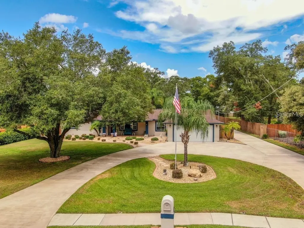 12802 N 53rd Street Temple Terrace FL 33617