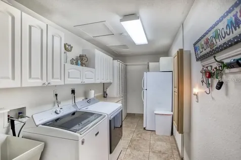 12802 N 53rd Street Temple Terrace FL 33617