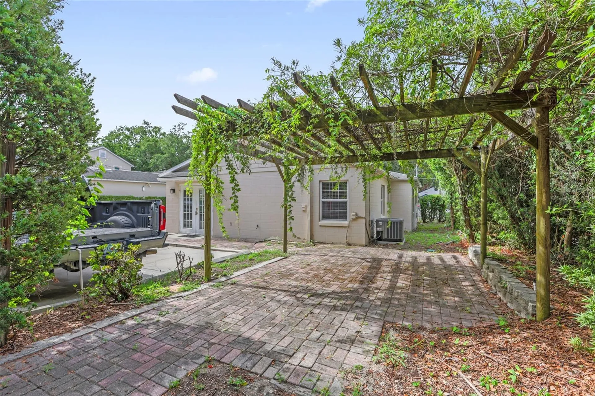 1501 E Robinson Street Orlando FL 32801
