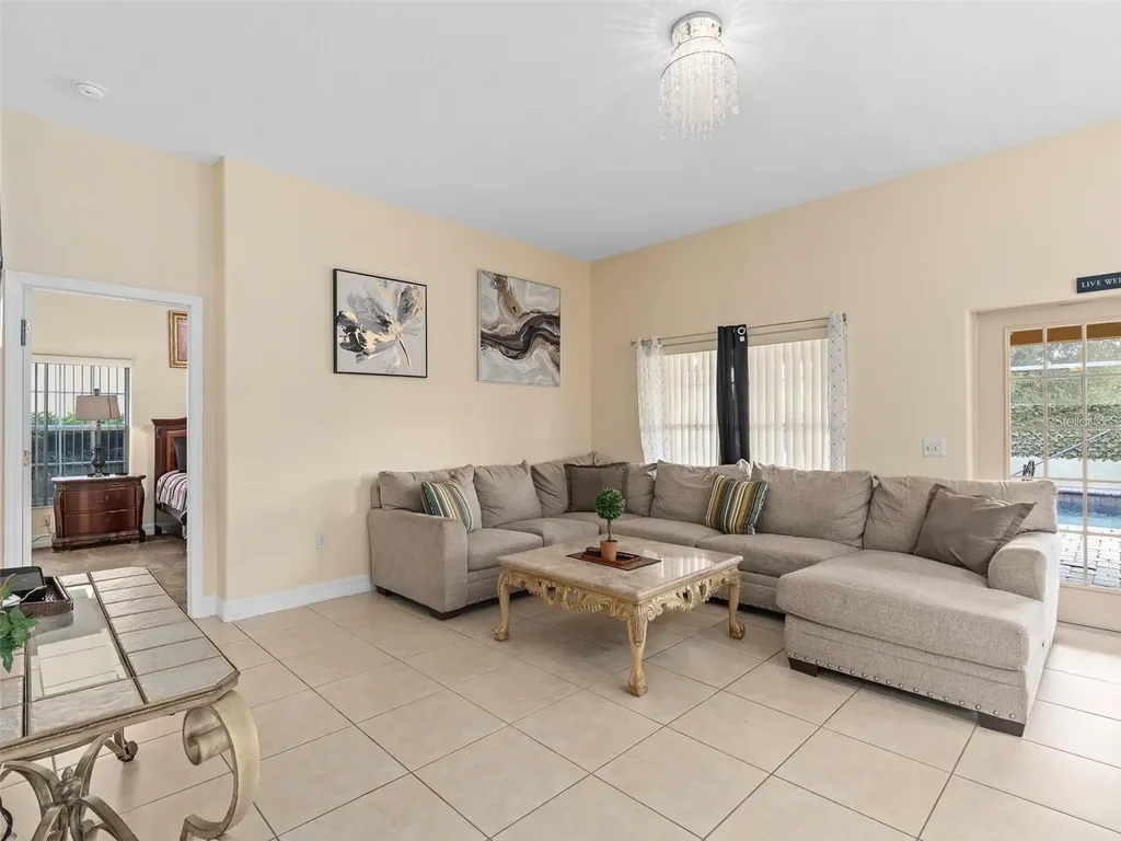 426 Vista Loop Davenport FL 33897